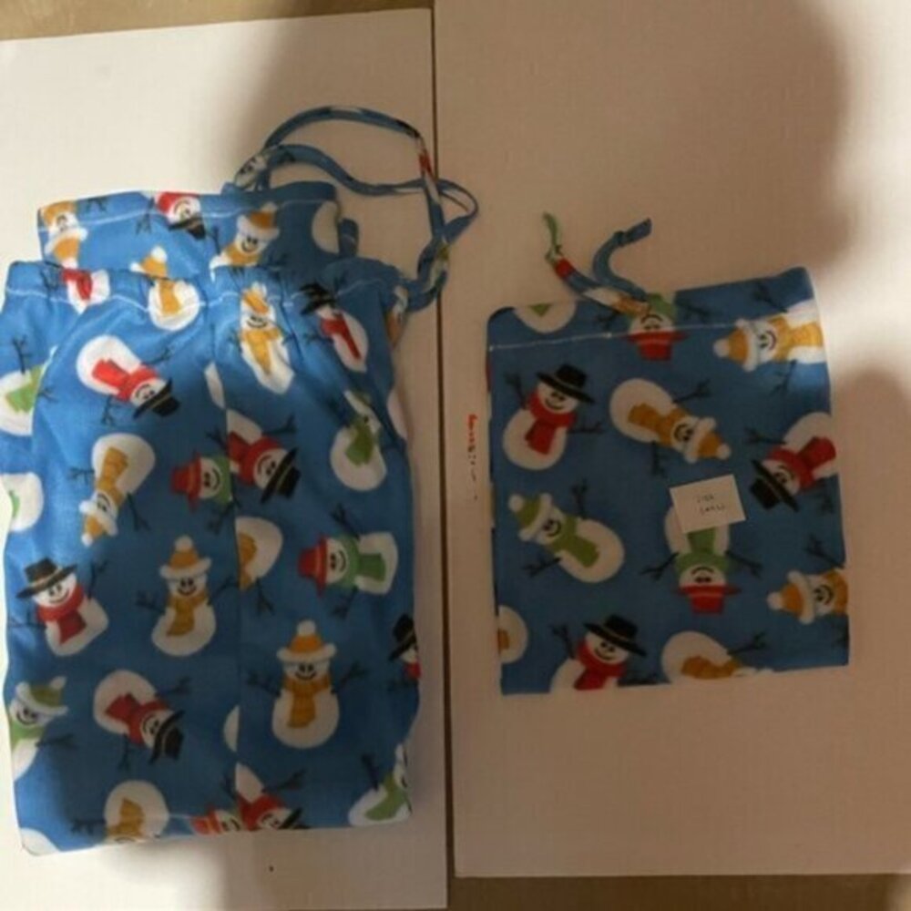 Snowman Women’s Fleece Lounge Pants with matching Gift Bag